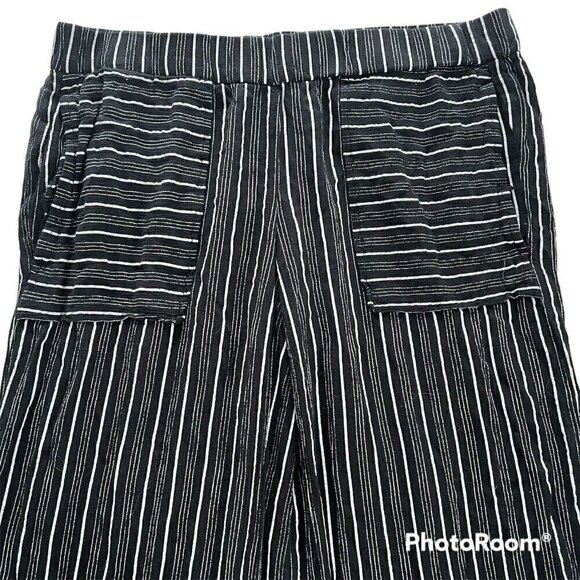 Loft Women's Sz XS Fluid Black & White Striped Crepe Crop Wide Leg Pull On Pants - Picture 3 of 7